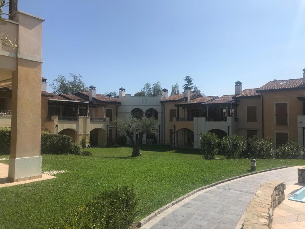 Luxury Apartments - Le Fate - Residence With Pool Manerba del Garda Exteriör bild