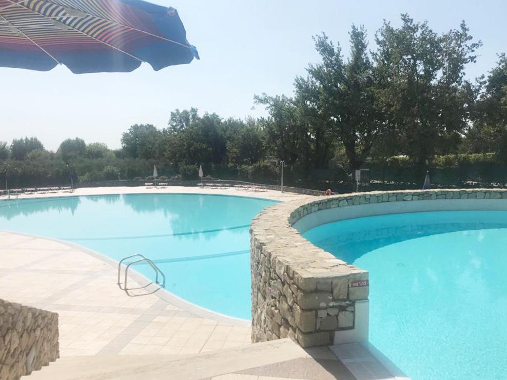 Luxury Apartments - Le Fate - Residence With Pool Manerba del Garda Exteriör bild