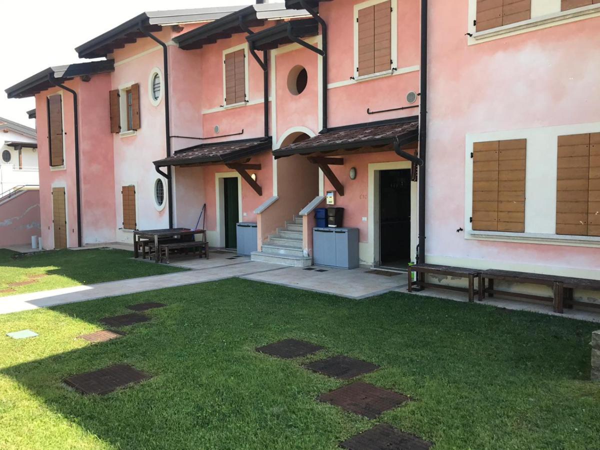 Luxury Apartments - Le Fate - Residence With Pool Manerba del Garda Exteriör bild