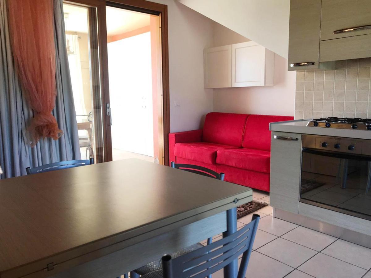 Luxury Apartments - Le Fate - Residence With Pool Manerba del Garda Exteriör bild