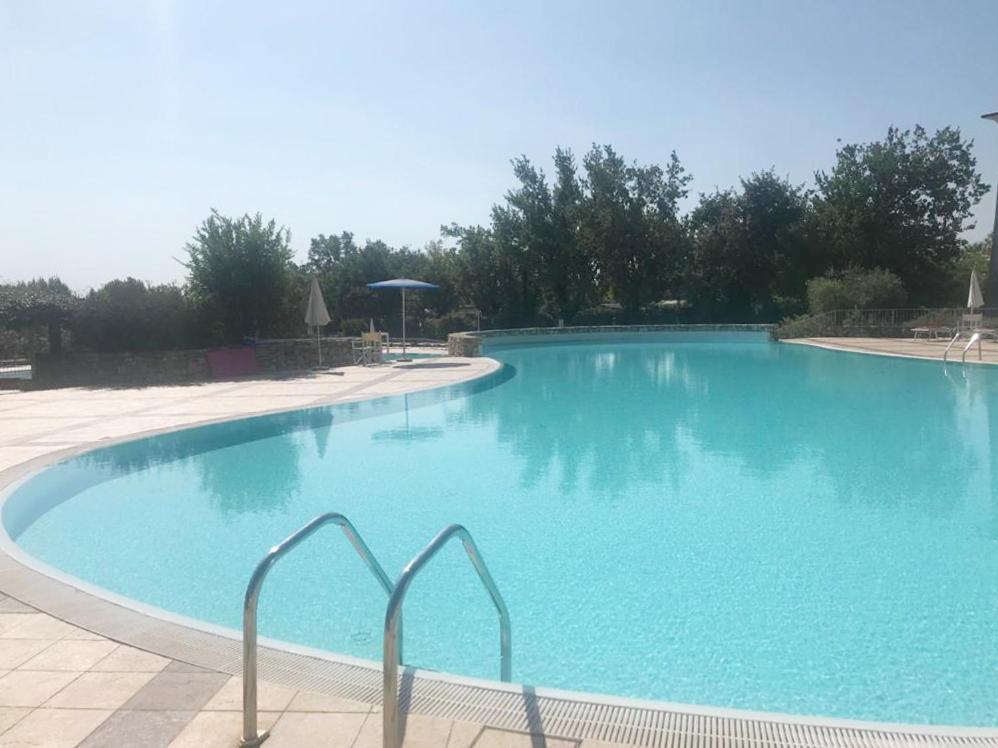 Luxury Apartments - Le Fate - Residence With Pool Manerba del Garda Exteriör bild
