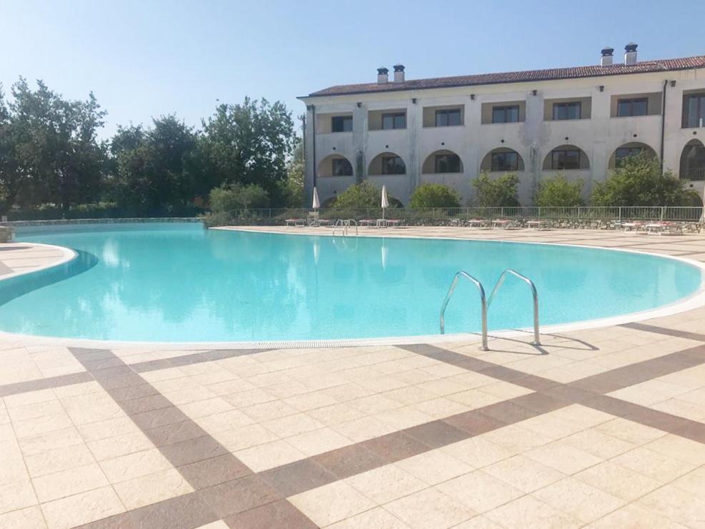 Luxury Apartments - Le Fate - Residence With Pool Manerba del Garda Exteriör bild