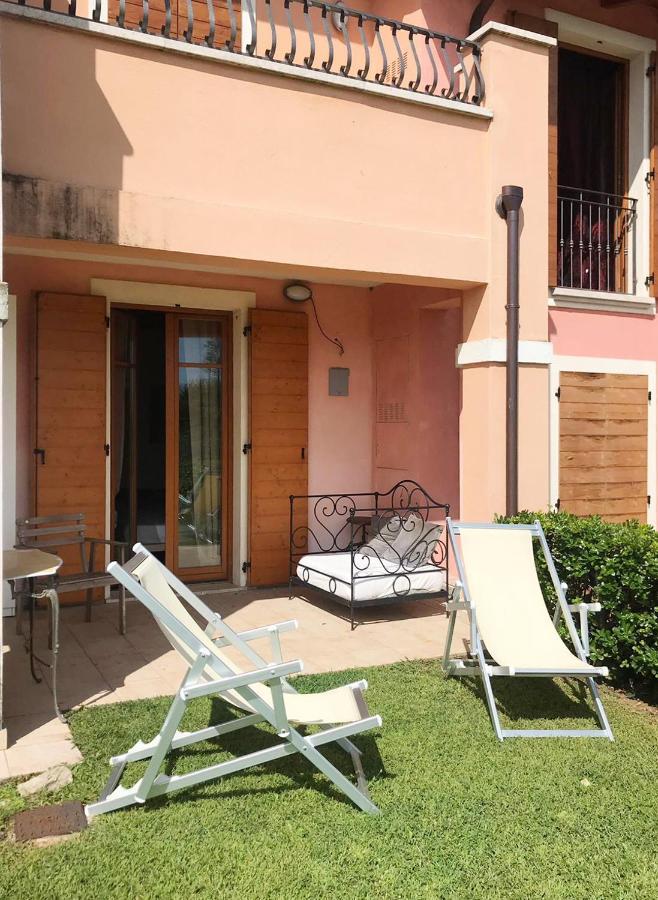 Luxury Apartments - Le Fate - Residence With Pool Manerba del Garda Exteriör bild