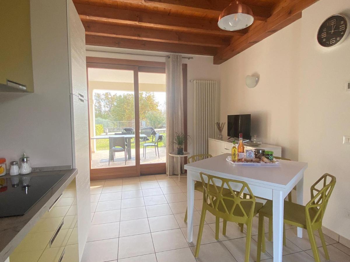Luxury Apartments - Le Fate - Residence With Pool Manerba del Garda Exteriör bild