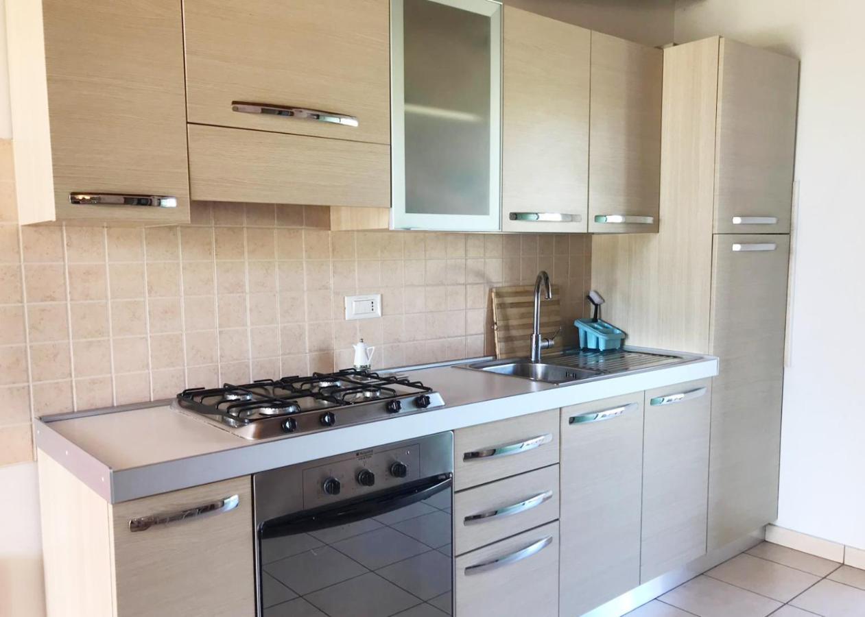 Luxury Apartments - Le Fate - Residence With Pool Manerba del Garda Exteriör bild