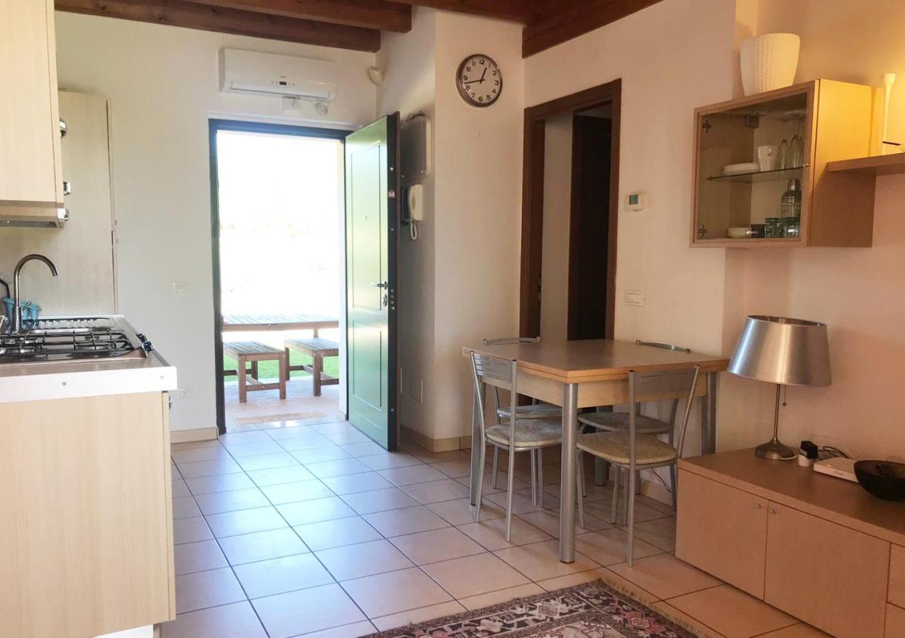 Luxury Apartments - Le Fate - Residence With Pool Manerba del Garda Exteriör bild