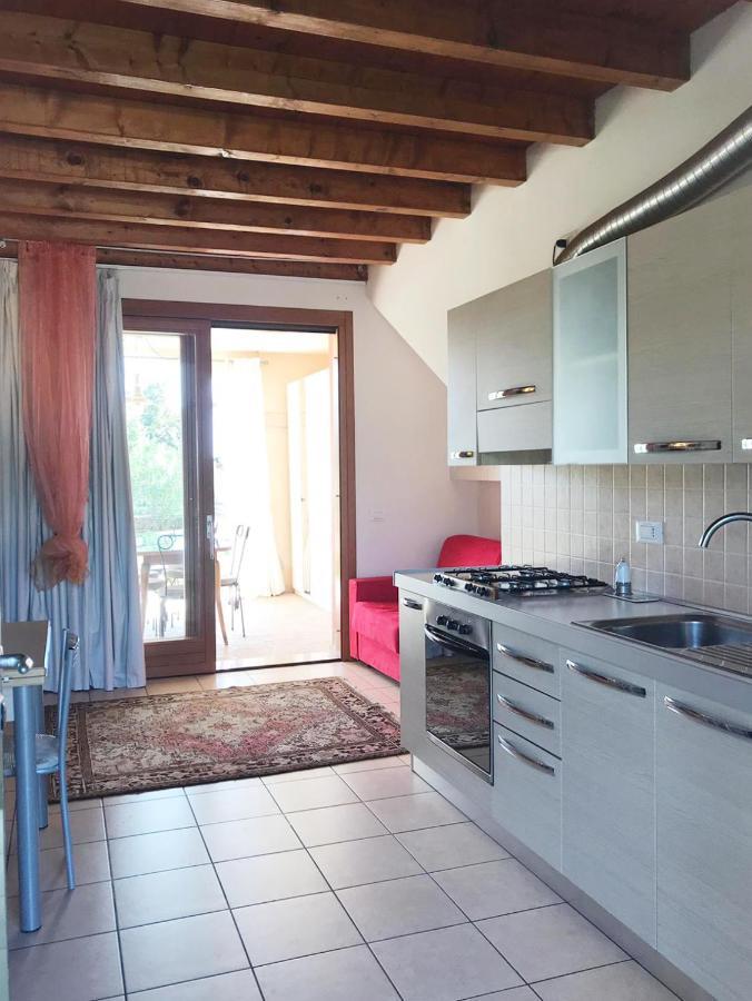 Luxury Apartments - Le Fate - Residence With Pool Manerba del Garda Exteriör bild