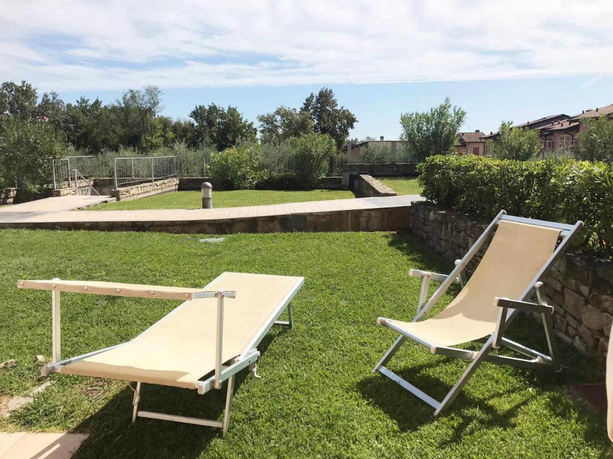 Luxury Apartments - Le Fate - Residence With Pool Manerba del Garda Exteriör bild