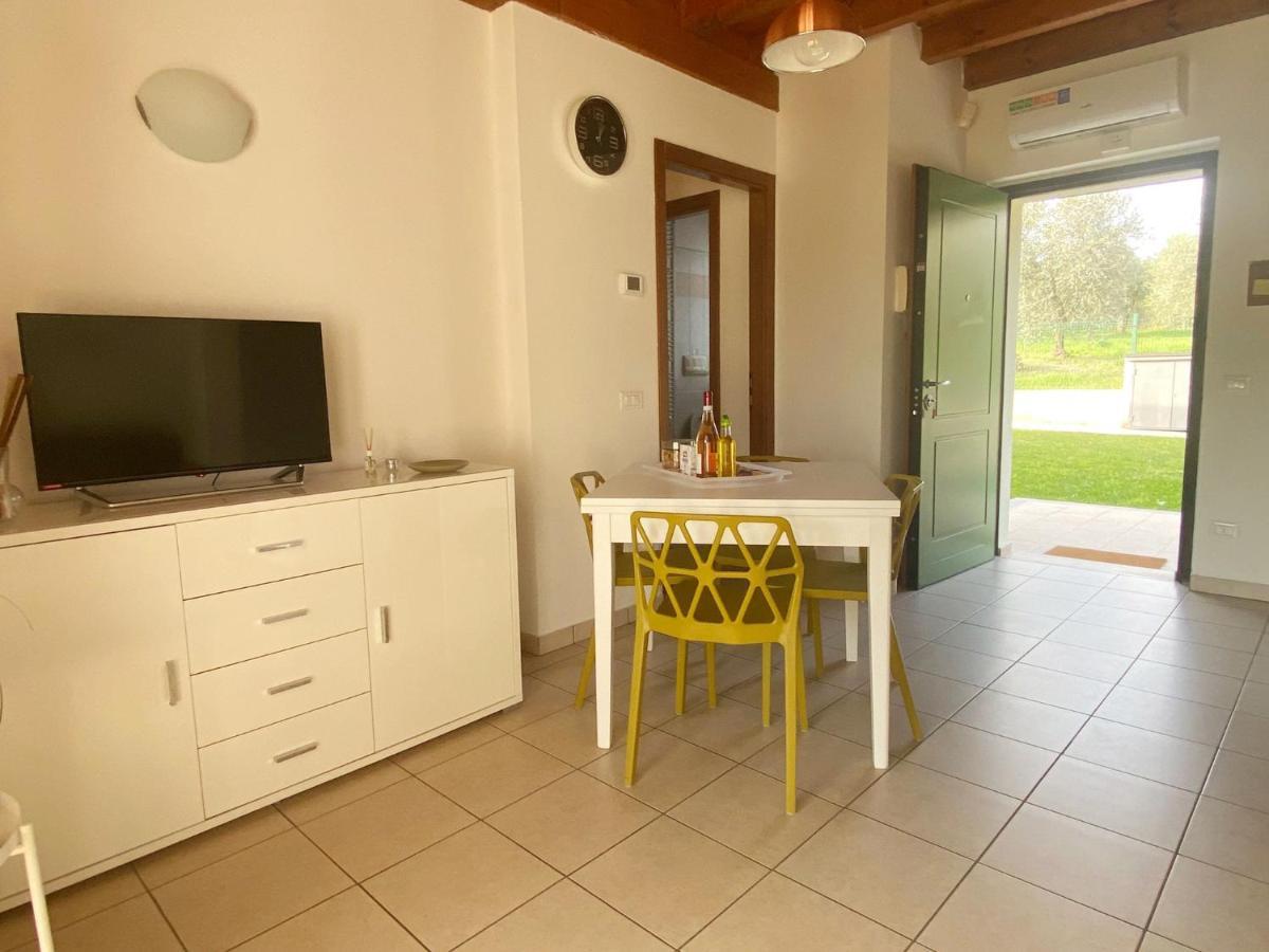 Luxury Apartments - Le Fate - Residence With Pool Manerba del Garda Exteriör bild