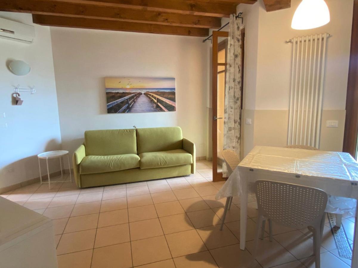 Luxury Apartments - Le Fate - Residence With Pool Manerba del Garda Exteriör bild